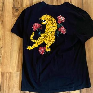 TIGER/ROSES T